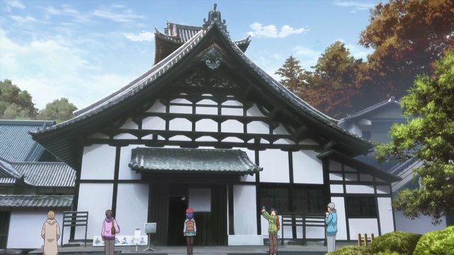 Stopping at the kitchen gate